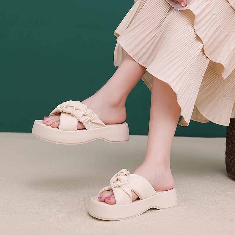 AIYUQI Slippers Women Flat 2023 New Summer Slippers Women Platform Casual Beach Wear Fashion Slippers Women