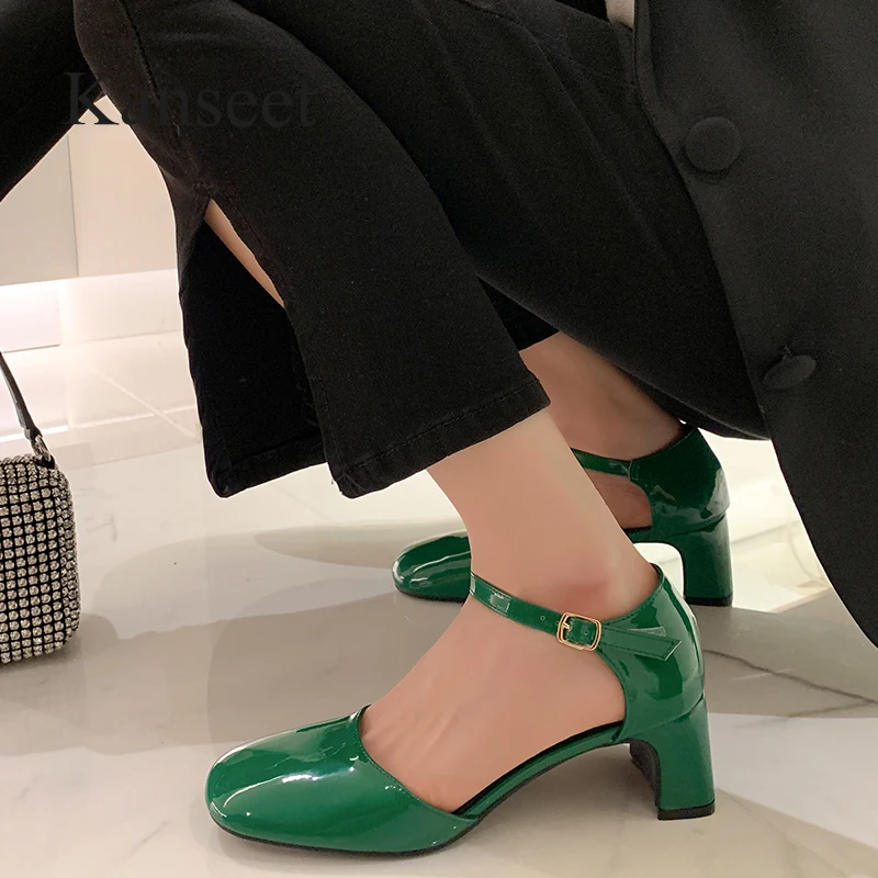 

Сандалии Kanseet женские из воловьей лакированной кожи, модные вечерние туфли под костюм, высокий каблук, зеленые, размер 40, лето 2022