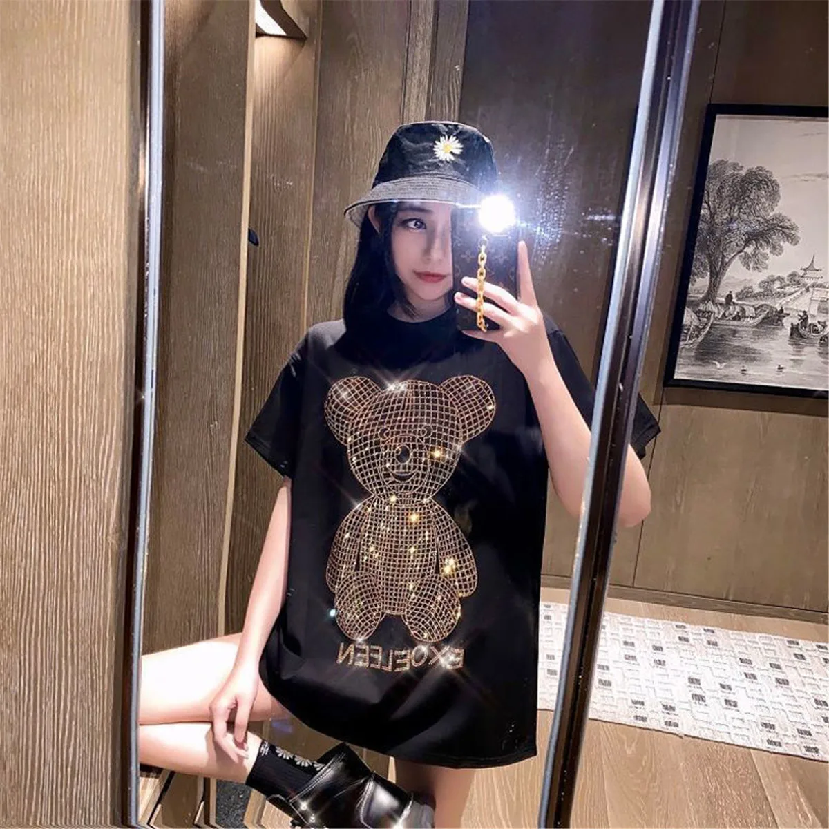 

Cute Bear Print T Shirt For Girl Funny Female Kawaii Loose Tees Fashion Japan Harajuku Gothic Punk Hip Hop Diamonds T Shirt