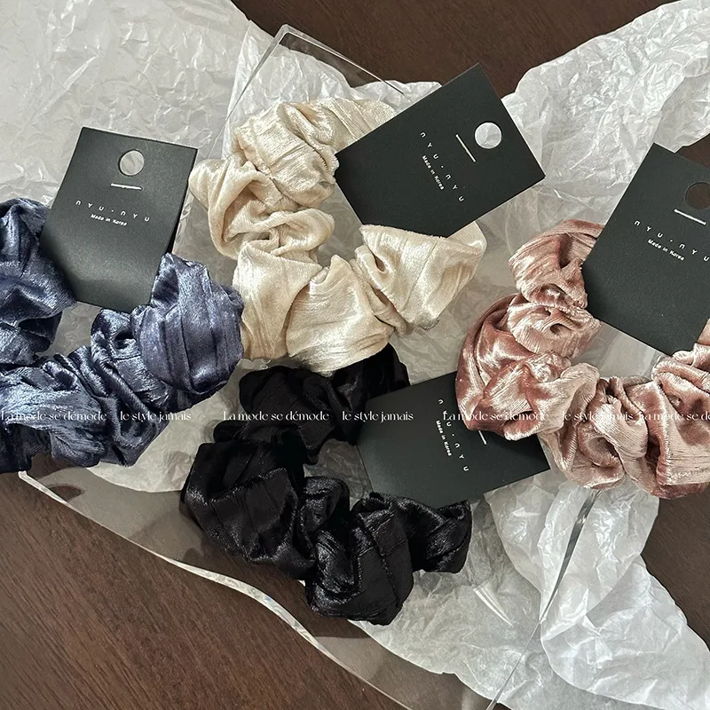 

Silky flannelette texture large intestine loop hair rope new loose hair loop gentle and versatile hair accessories in winter