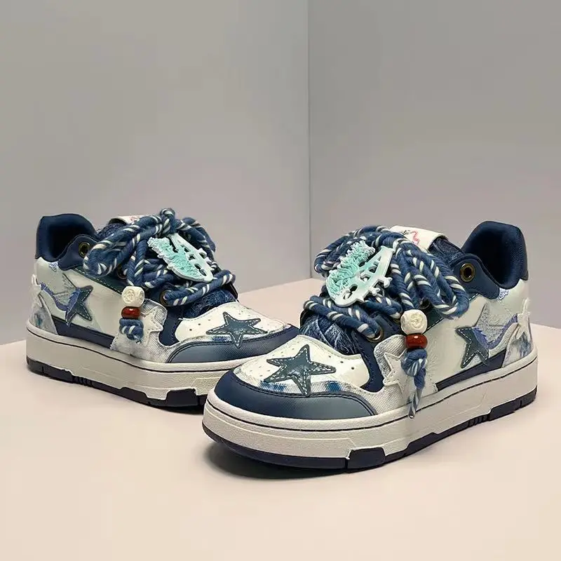 Кроссовки для скейтборда со звездами на низкой толстой подошве шнуровке