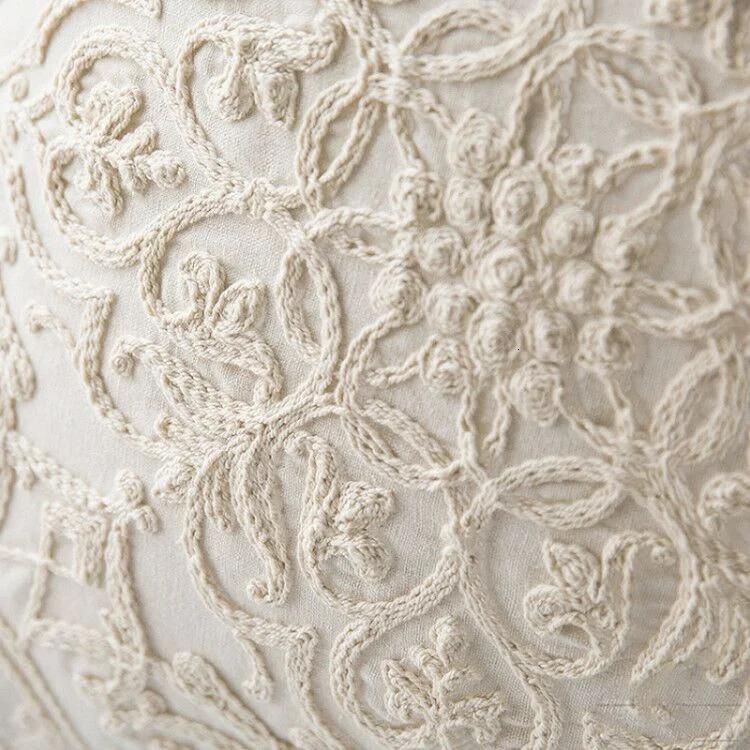 Мягкая удобная наволочка в скандинавском стиле высокого качества с вышивкой