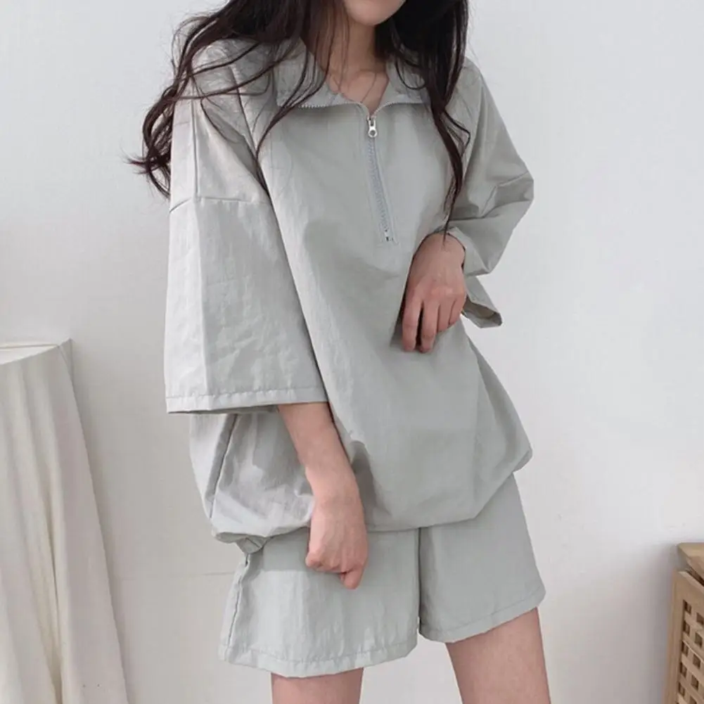 Женский костюм женский летний спортивный комплект с высоким воротником топом на