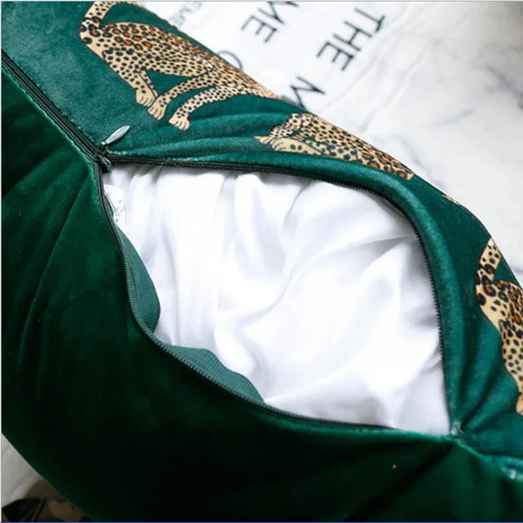 Наволочка для подушки с леопардовым принтом и кисточкой декоративная наволочка