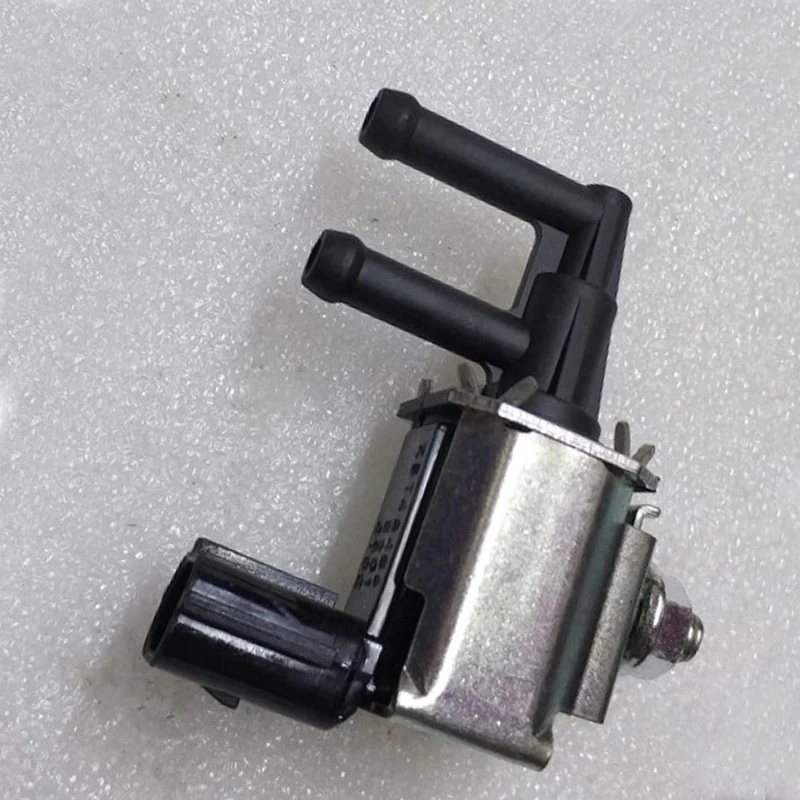 Вакуумный выключатель соленоида клапана очистки подходит для Suzuki Grand Vitara 2005-2015