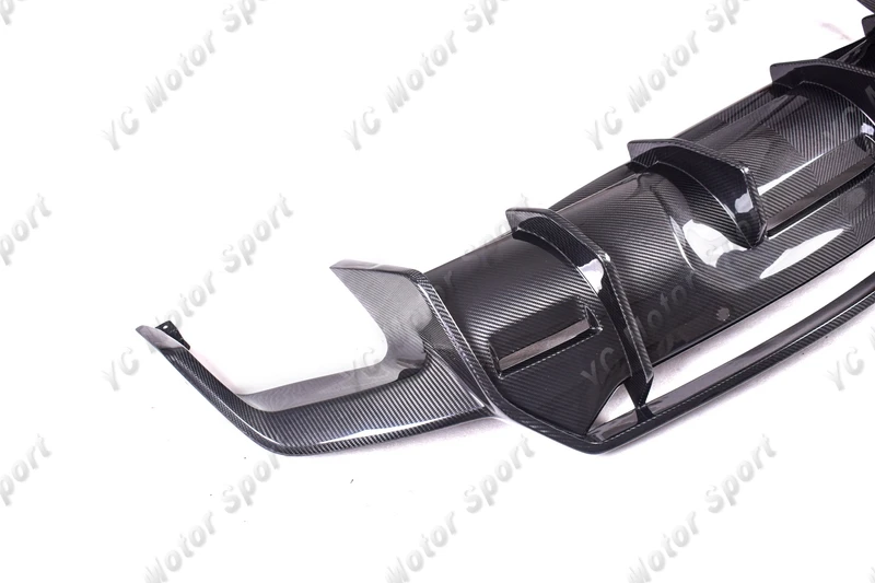 Автомобильный задний диффузор из сухого углеродного волокна VRS RMP edition подходит