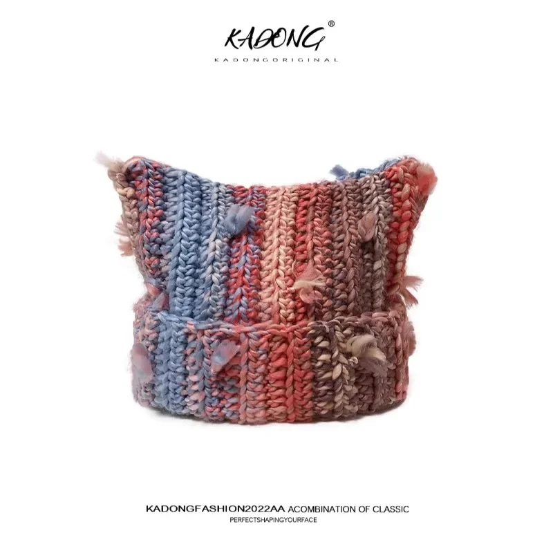 Допаминовая шапка с кошачьими ушками