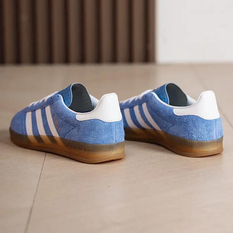 Женские синие замшевые кеды Adidas Originals KH6038 с тремя белыми полосками, низкие, с резиновой подошвой, винтажные, повседневные, для прогулок (art.: 3920dbbba06e2) - 3920dbbba06e2