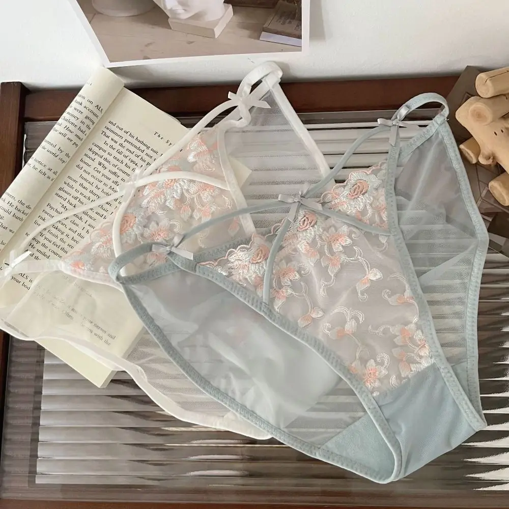 Симпатичные прозрачные цветочные брифы с вышивкой из сетчатой ткани