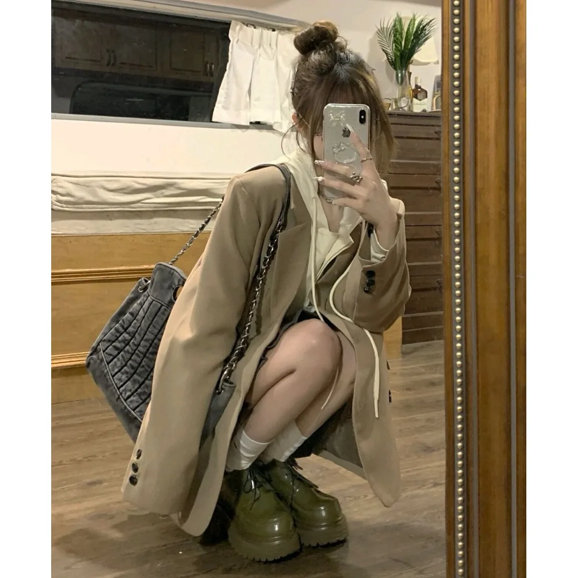 Корейская серия Ins Design Sense с длинными рукавами женский зимний новый шикарный