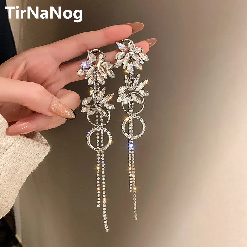 

2022 New Retro Long Tassels Geometric Drop Crystal Flower Earrings Fashion Classic Luxury Elegant Unusual Earrings