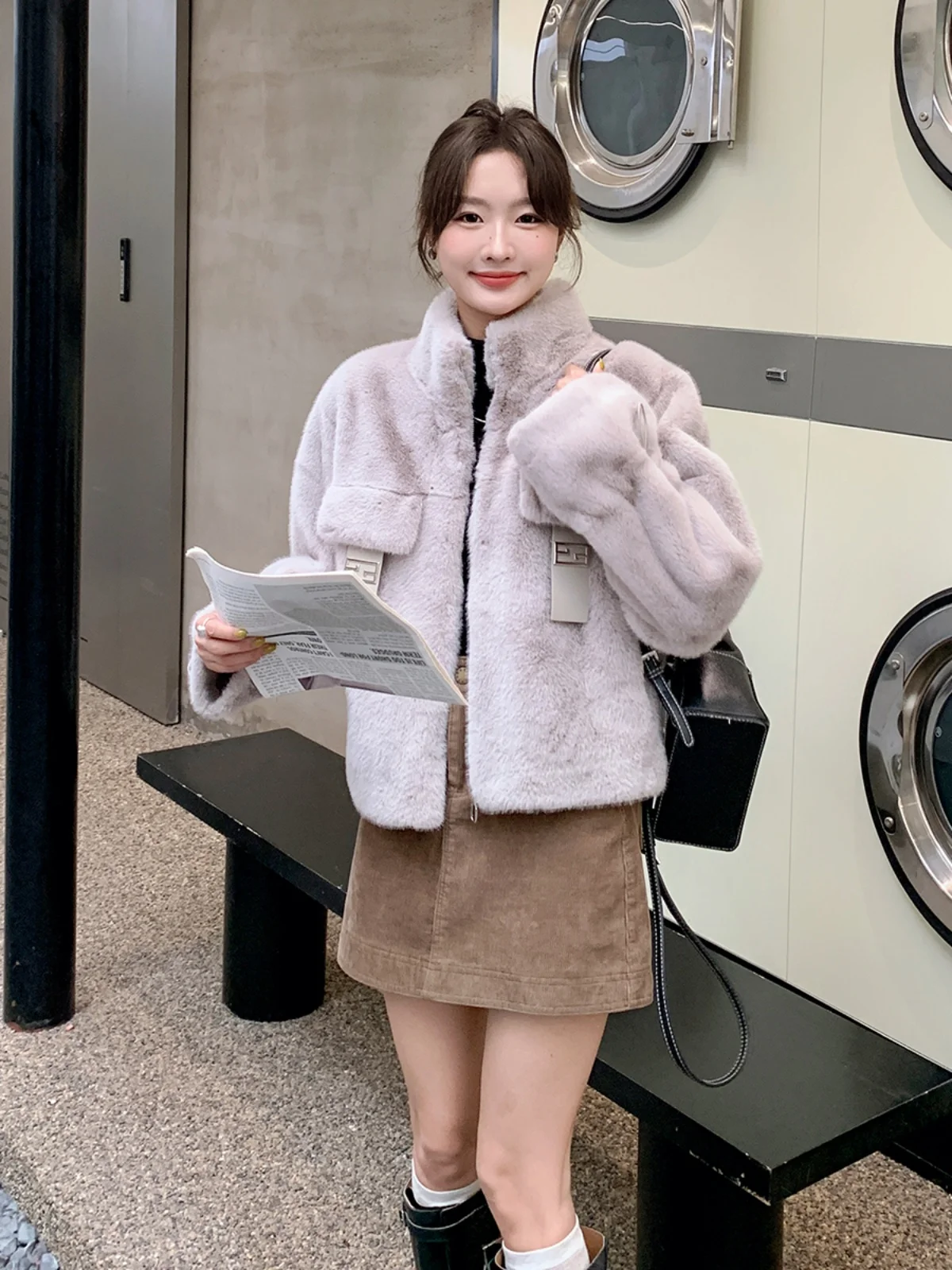 Gray Imitation Mink Cashmere Fur Integrated Outerwear Winter Women 2024 New Small Thickened Fleece-lined Lamb Wool Cotton-Pad...