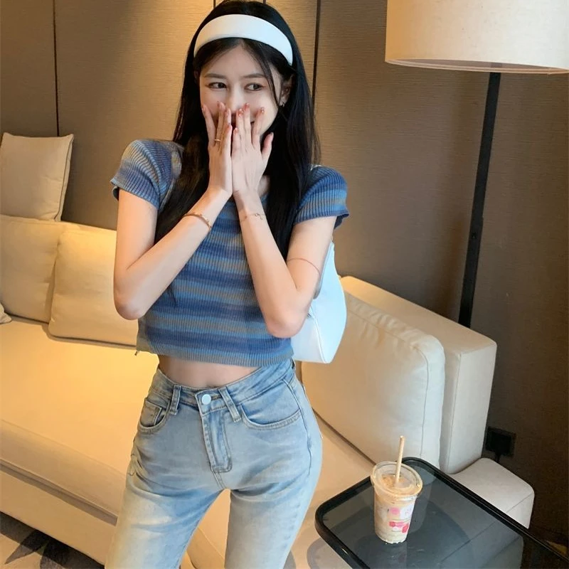 Летняя женская трикотажная короткая футболка в полоску Привлекательный Топ с