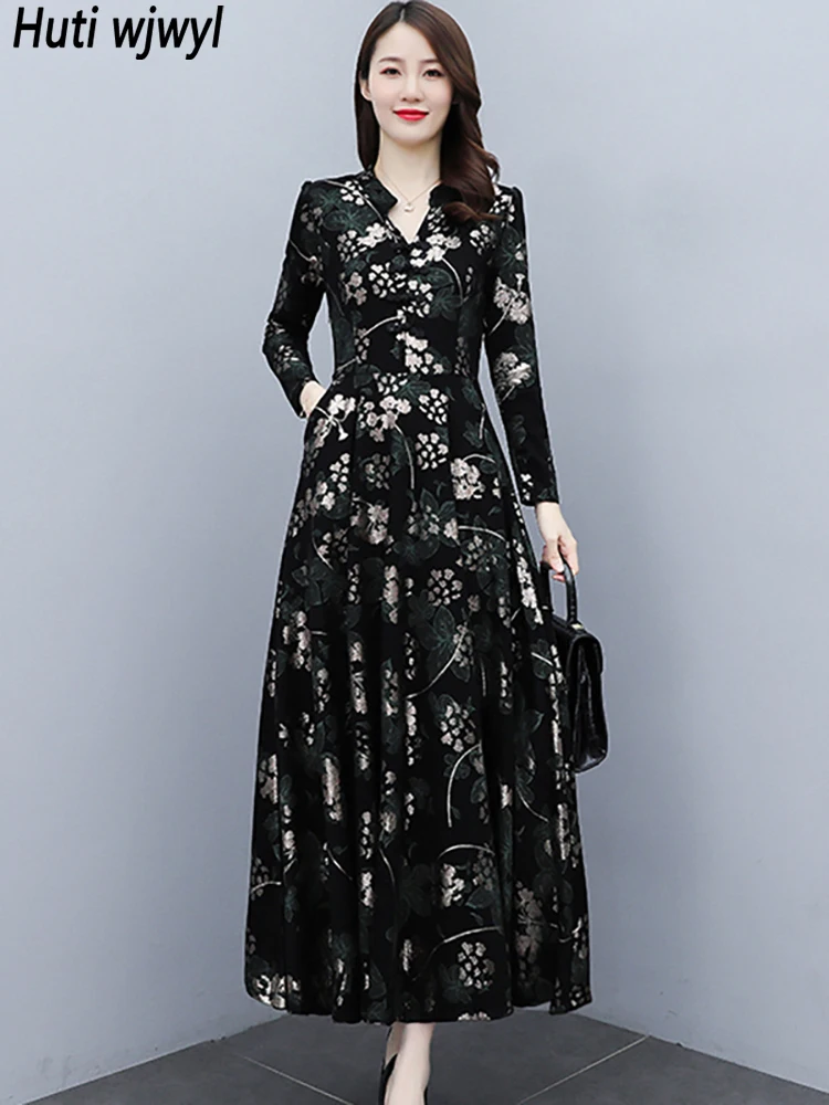 

Black Floral Knitted Long Sleeve V-Neck Maxi Dress Autumn Winter Korean Vintage Party Vestidos 2022 Elegant Bodycon Women Dress