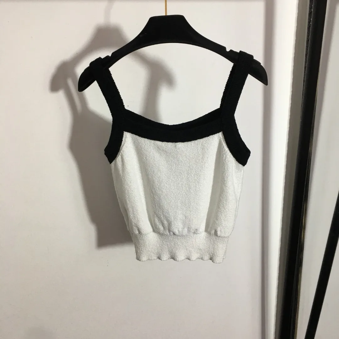 

Sling vest women's sleeveless slim fit in spring and summer, wearing a sling top inside, full of knitting design.