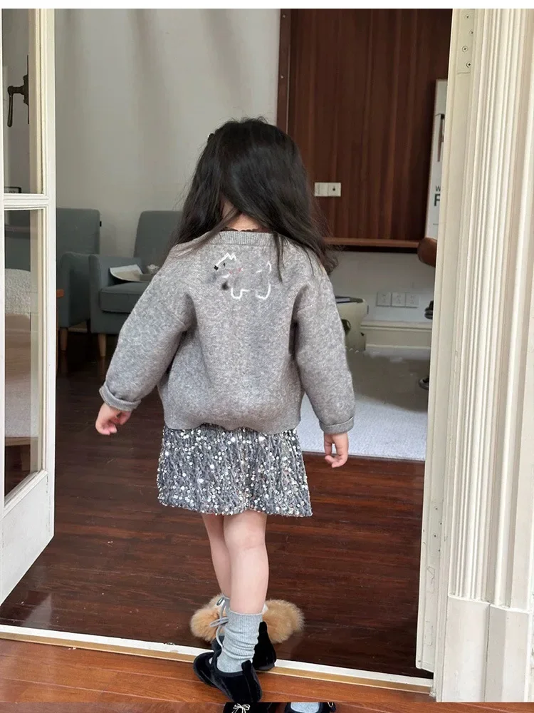 Свитер для девочек осень 2024 новая детская одежда однобортный свитер с милой