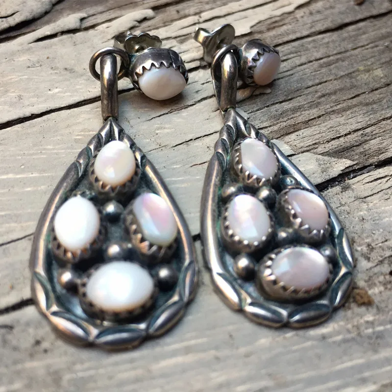 

Vintage Waterdrop Craftsman Hand Carved Earrings Exaggerated Four-Opal Hook Drop Earrings for Women Engagement Party Jewelry