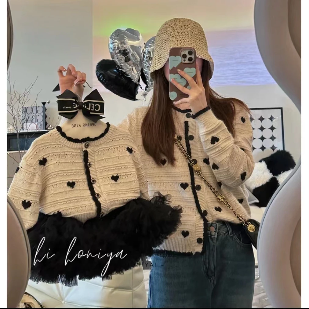 Вязаное пальто с сердечками для мамы и дочери Осень-зима