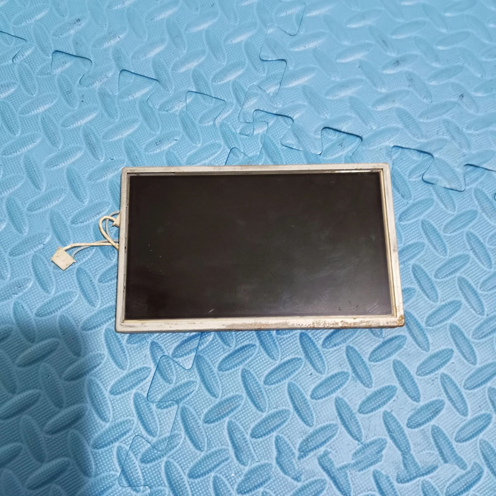7-дюймовый ЖК-экран TFD70W25 |