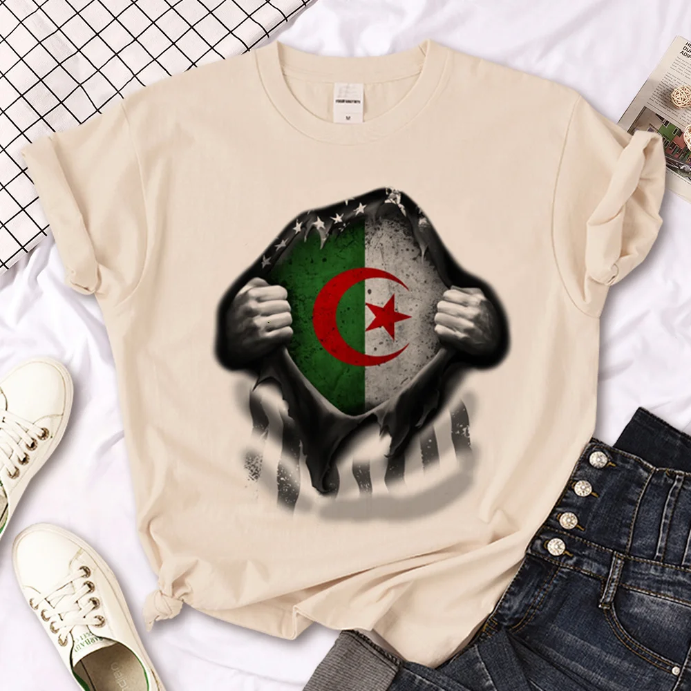 

Футболка с изображением девушки из Алжира