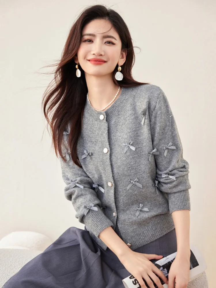 La Chabell Puella Graceful Bow Knit cardigan Women 2024 Autumn and Winter New Temperament Round neck sweater |