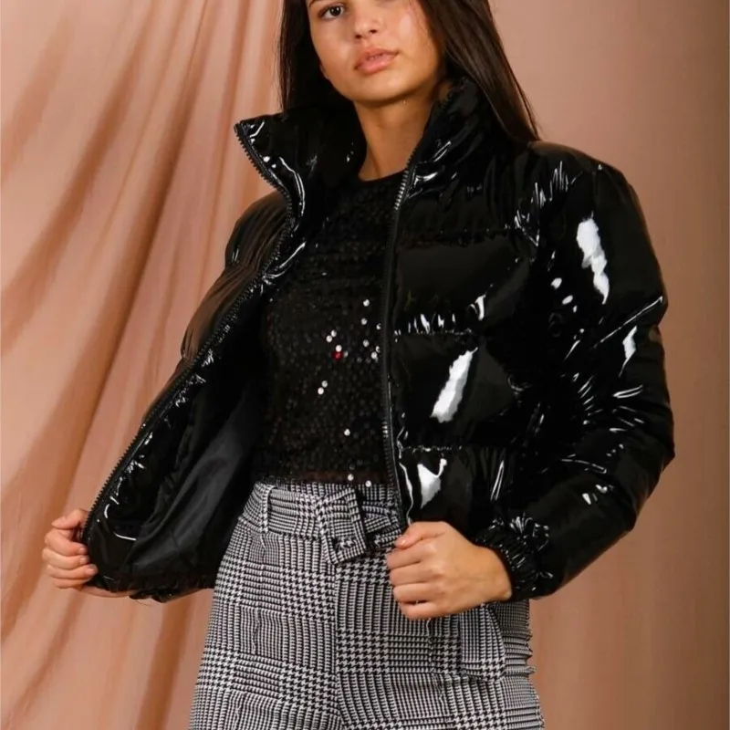 Осень-зима женские яркие куртки-пуховики из искусственной кожи теплое