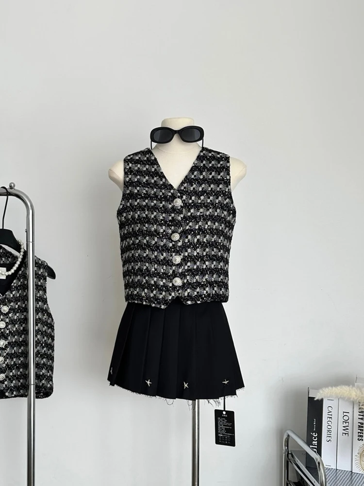 

French Elegance Knitted Plaid Vest Office Lady Temperament Sleeveless Tops Y2K Single Breasted Fall Waistcoat Cardigan Vintage