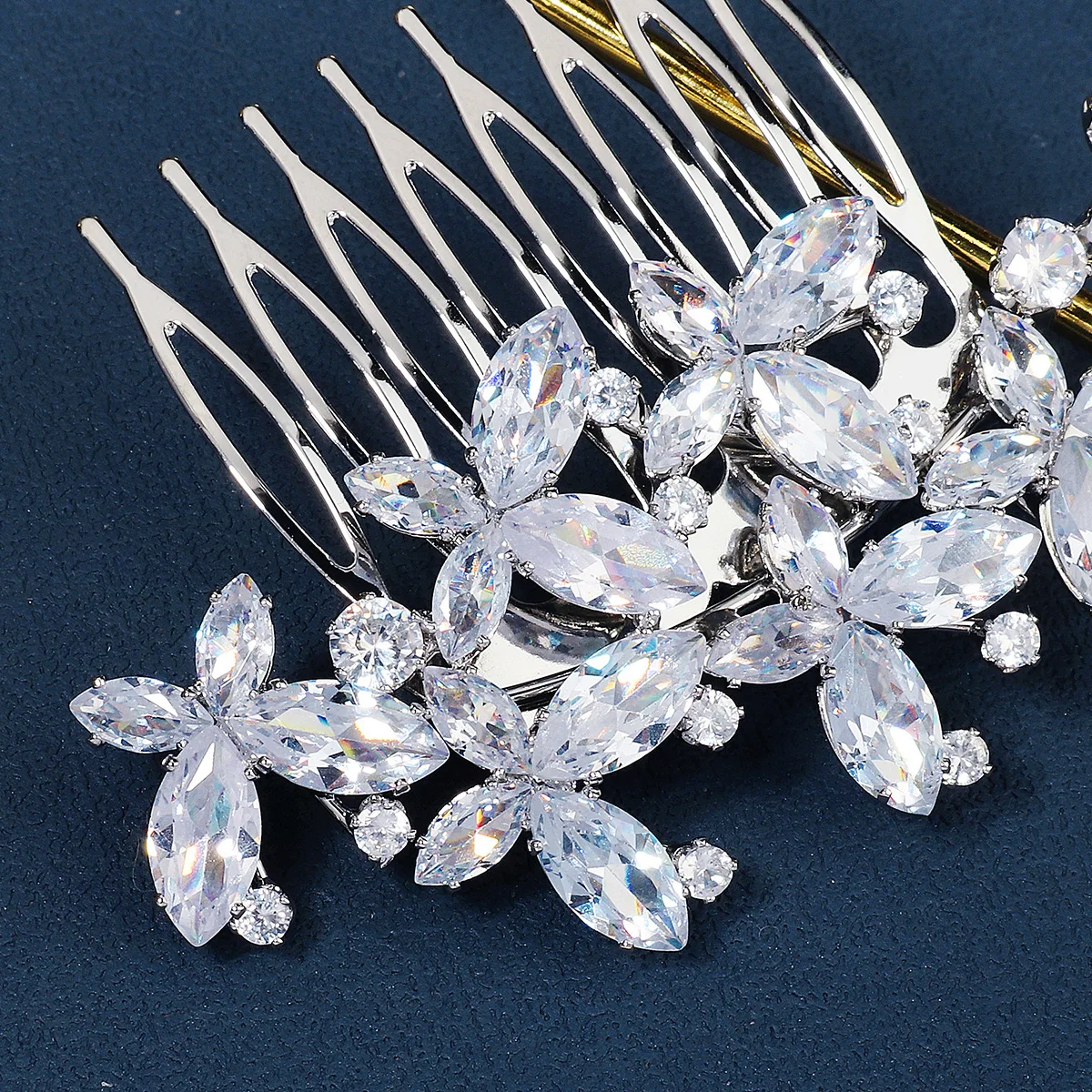 Classic Zirconia Women's Hair Comb Luxury Headpiece Side Clip Party Dress Up Accessories Jewellery