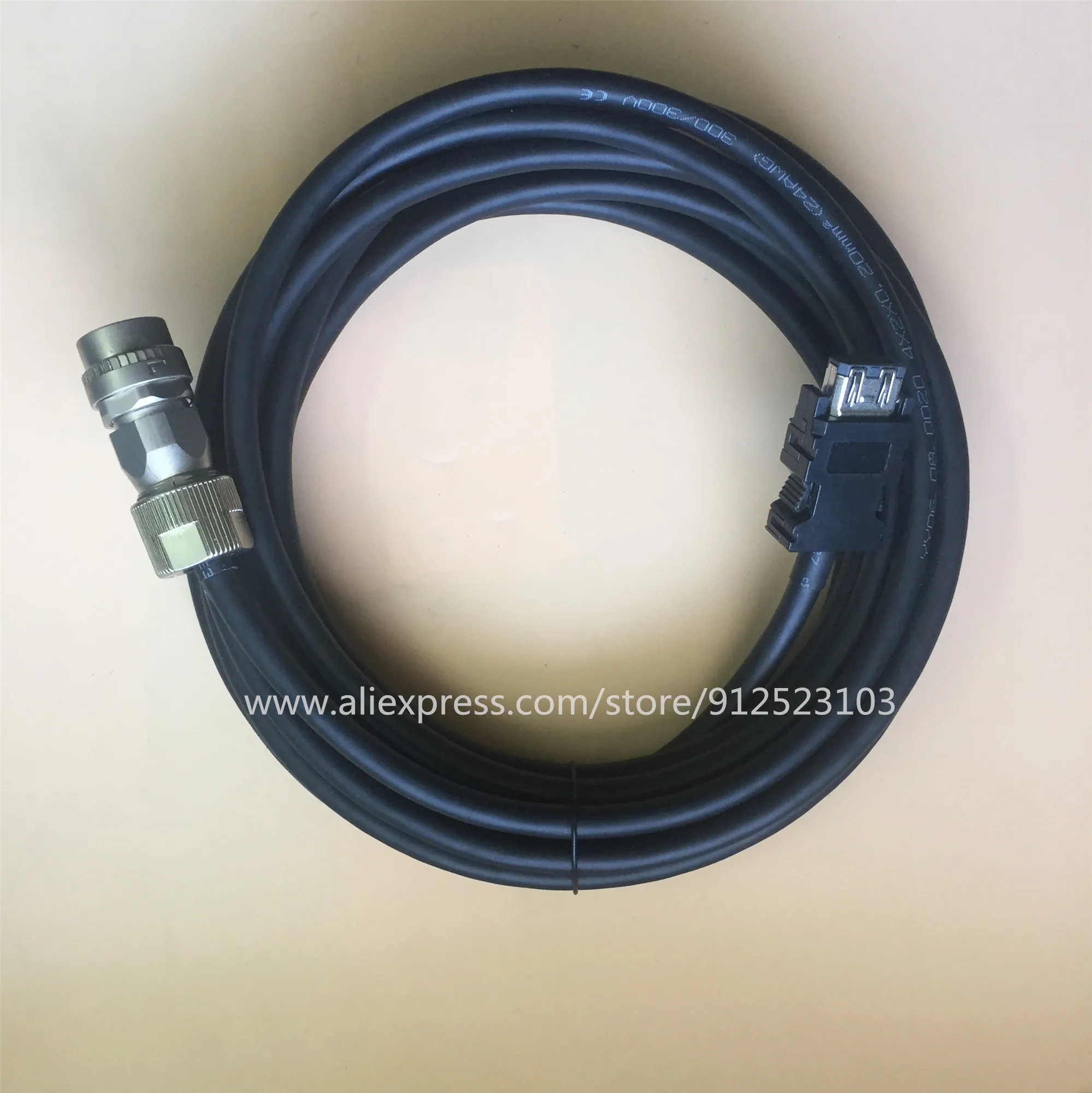 

CNV2E-8P-5M CNC Encoder Cable for Mitsubishi Servo Motors
