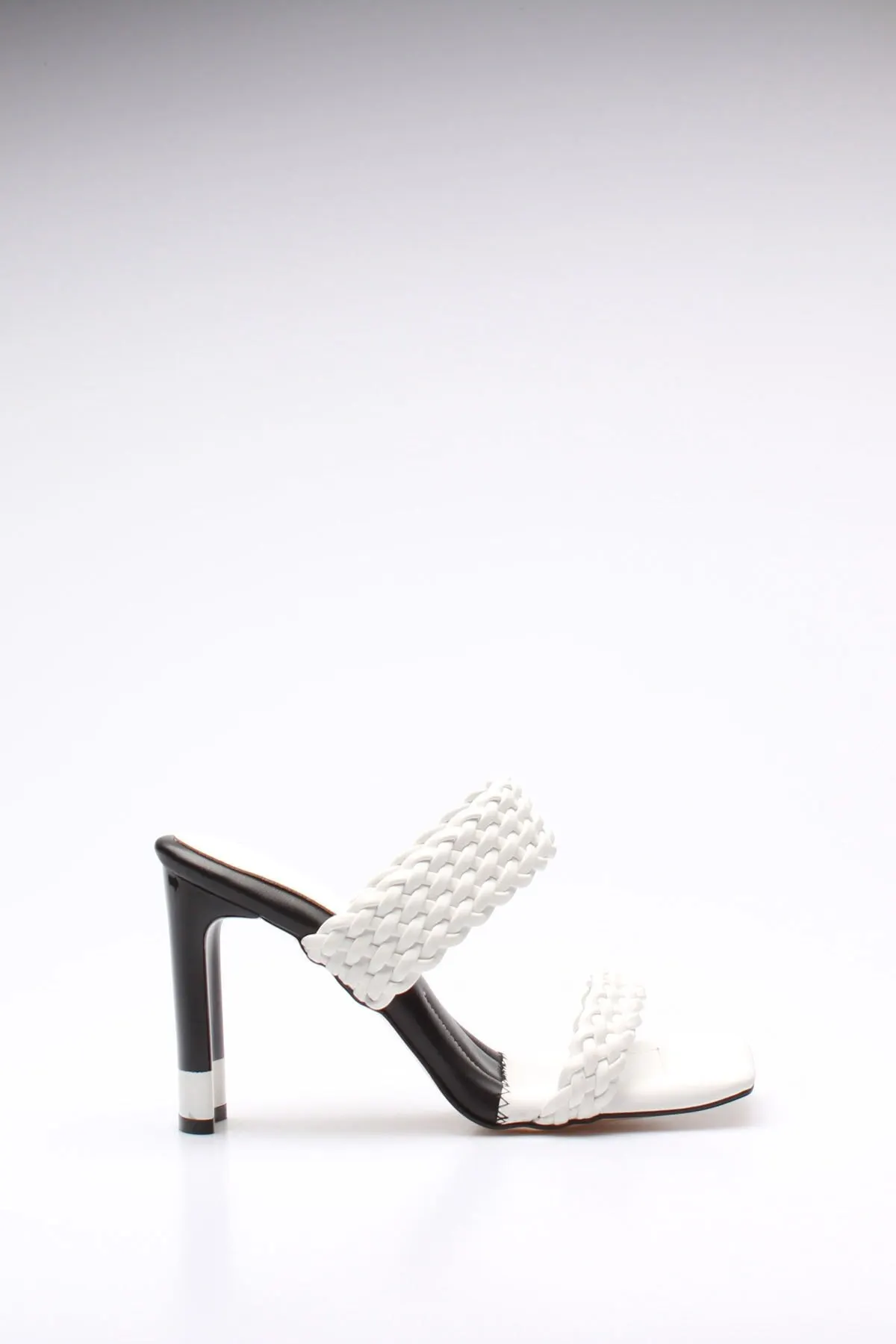 

Fashion Style women's White Leather Slippers Sandals And Slippers