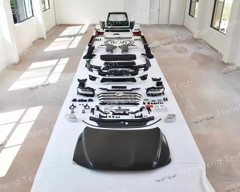 Комплект для переоборудования Land Cruiser LC200 в LC300 VRX: кузовной обвес с элементами рестайлинга, запчасти для тюнинга автомобиля (art.: 3920dbf2f8b60) - 3920dbf2f8b60