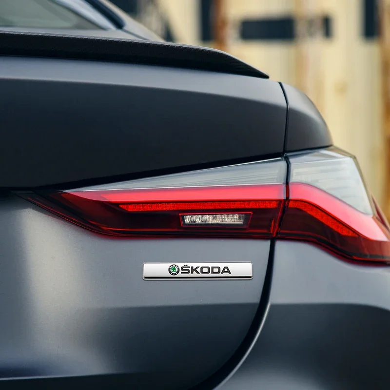 Фото 3D металлические наклейки-эмблемы для декора кузова автомобиля Skoda Octavia, Kodiaq, Fabia, Rapid, Superb A5, A7, Kamiq, Karoq, аксессуары