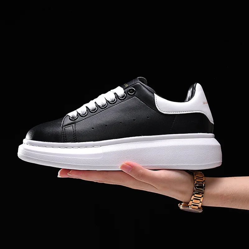 2023 Top Quality luxury Shoes for Women Brand Design White Chunky Sneakers Female Vulcanize men Sport Shoe couple