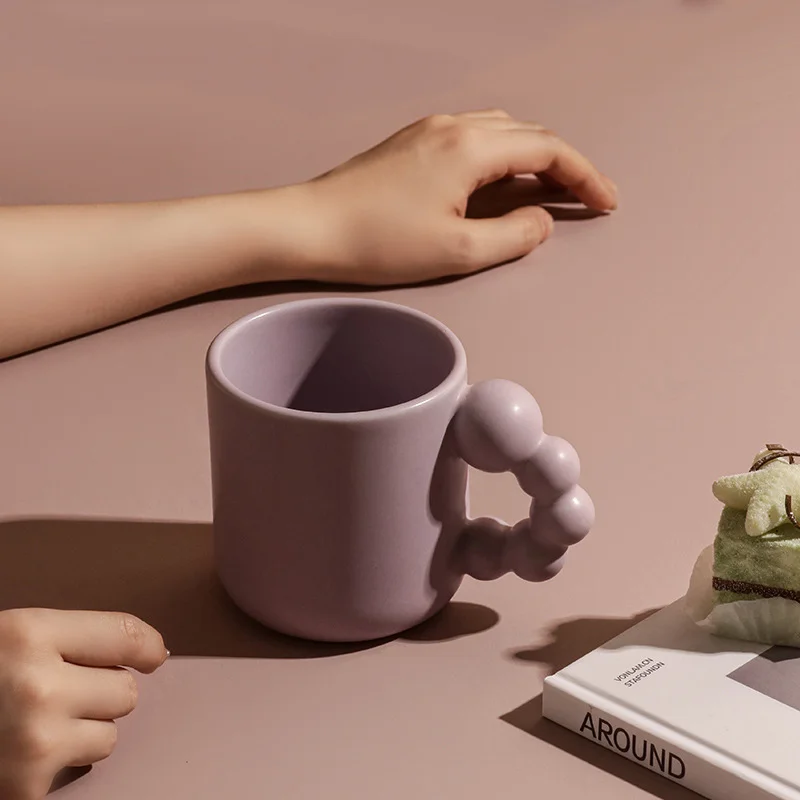 

Северная дизайнерская домашняя кофейная чашка с вращающимся шариком, керамическая кружка для сахара и тыквы, дорожная однотонная глиняная и пивная кружка, посуда для напитков