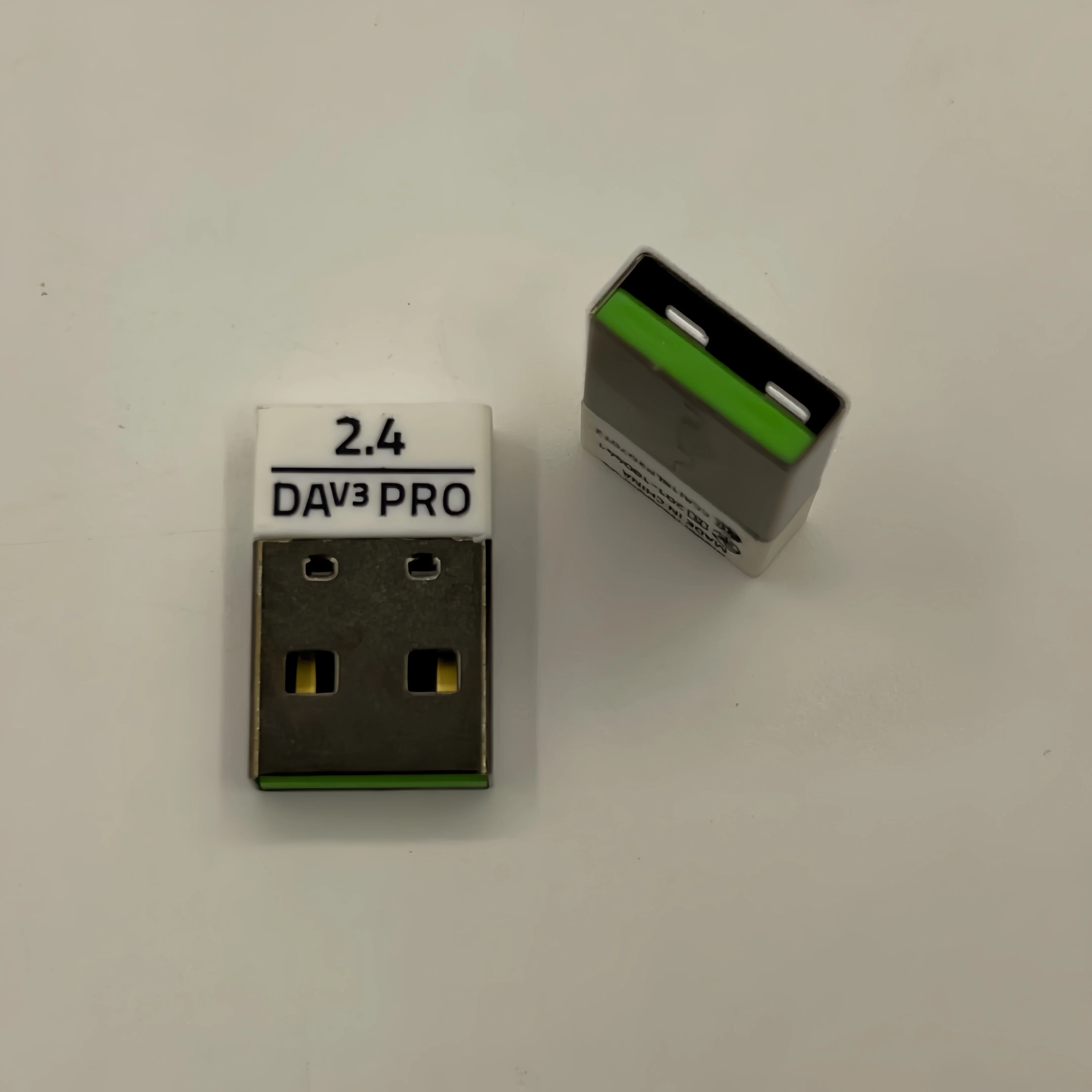 Фото 1 шт. беспроводной USB-адаптер-приемник для мыши Razer DeathAdder V3 Pro, артикул: RZ01-04630100/RZ01-04630200 №4