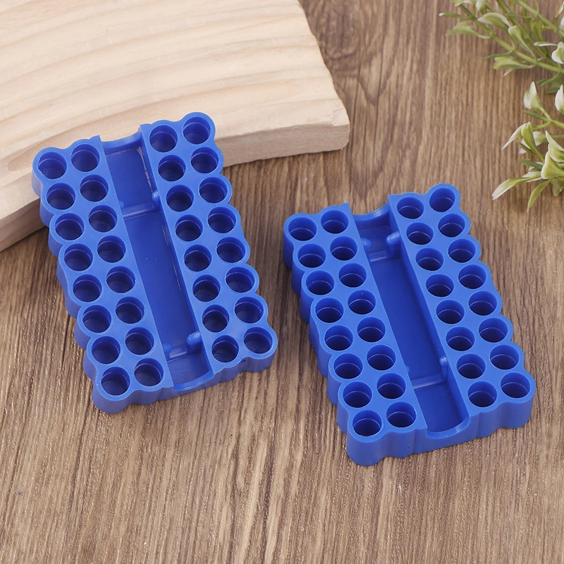 

Держатель бит 32 отверстий пластик 6,35 мм