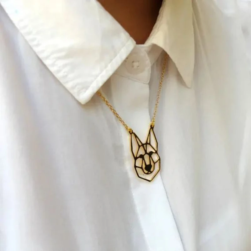 Модное ожерелье в виде немецкой овчарки золотого и серебряного цвета