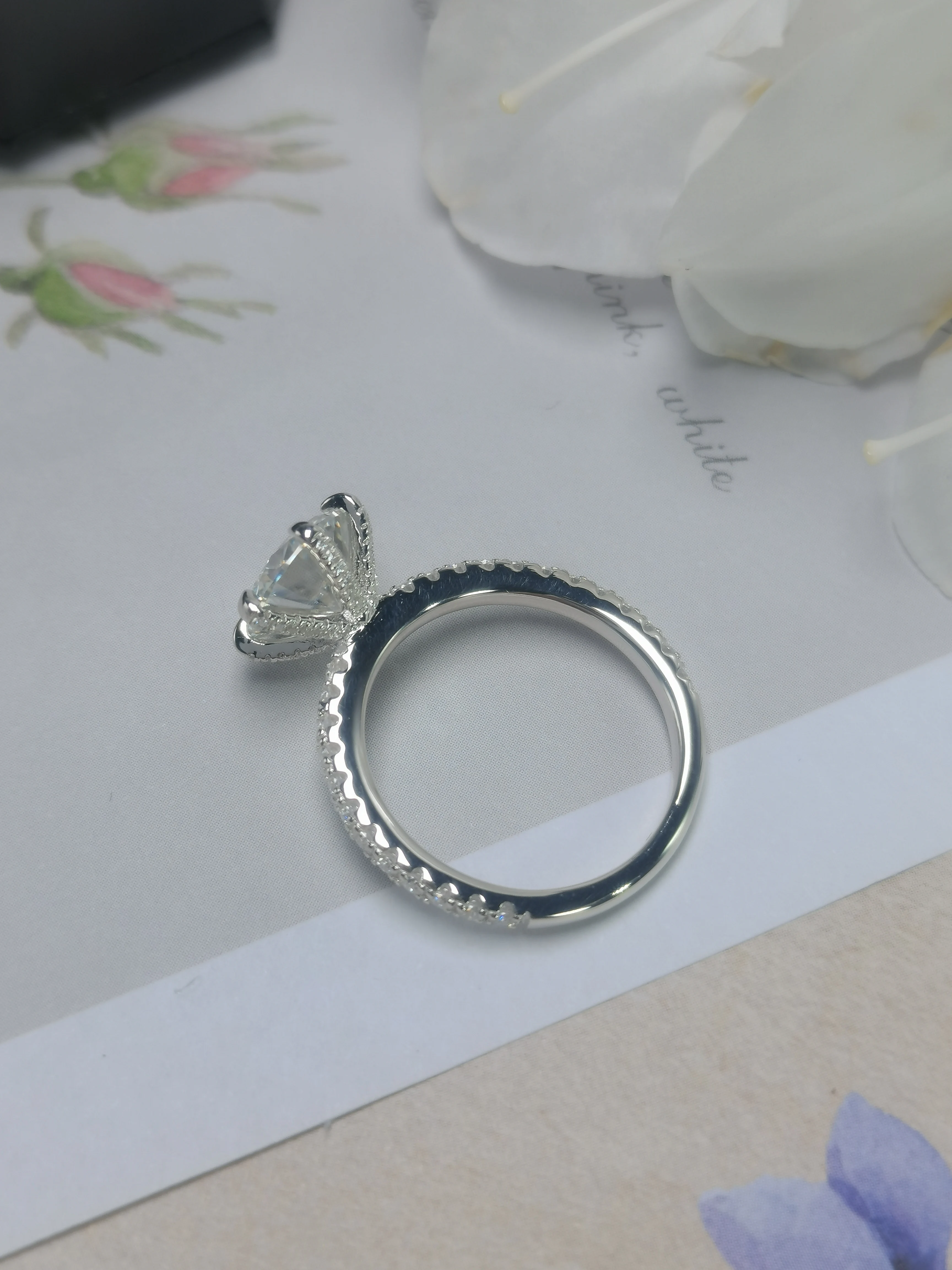 

Кольцо JOVOVASMILE из серебра 925 пробы с муассанитом, 1,25 карат