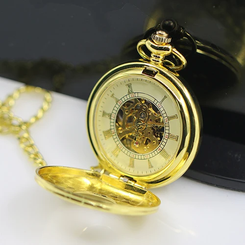 Карманные часы Vintage Unisex с римскими цифрами, вырезанными в резьбе по металлу, механические с красивым корпусом, подарок в виде кварцевого ожерелья.