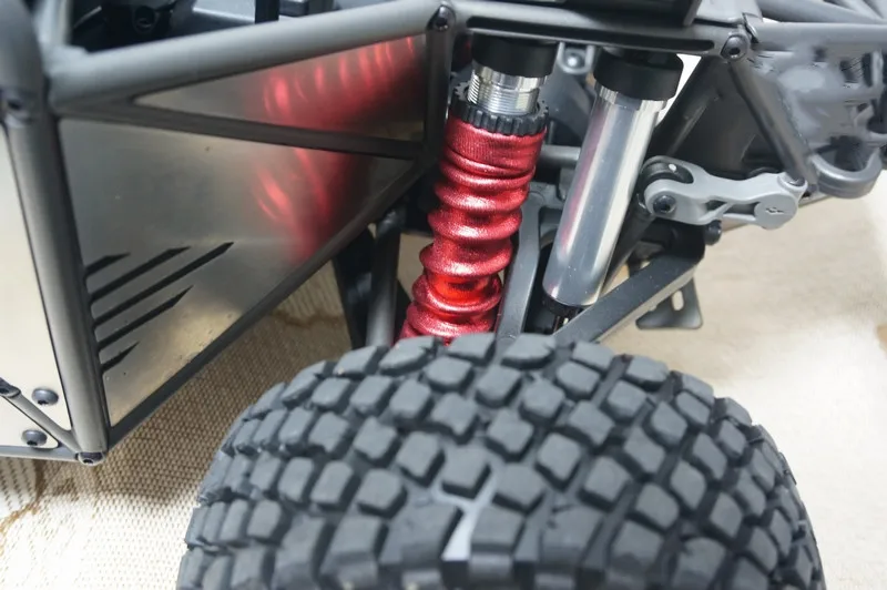 TRAXXA UDR амортизатор пылезащитный чехол