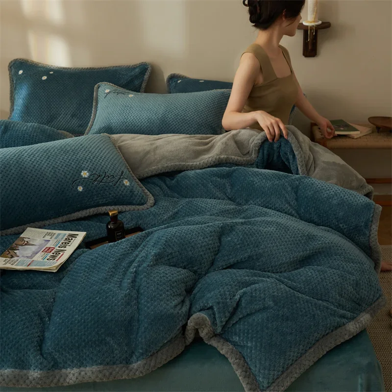 

Coral fleece jacquard duvet cover 220x240cm king size couple child quilt cover winter warm luxury double bed bedding sets