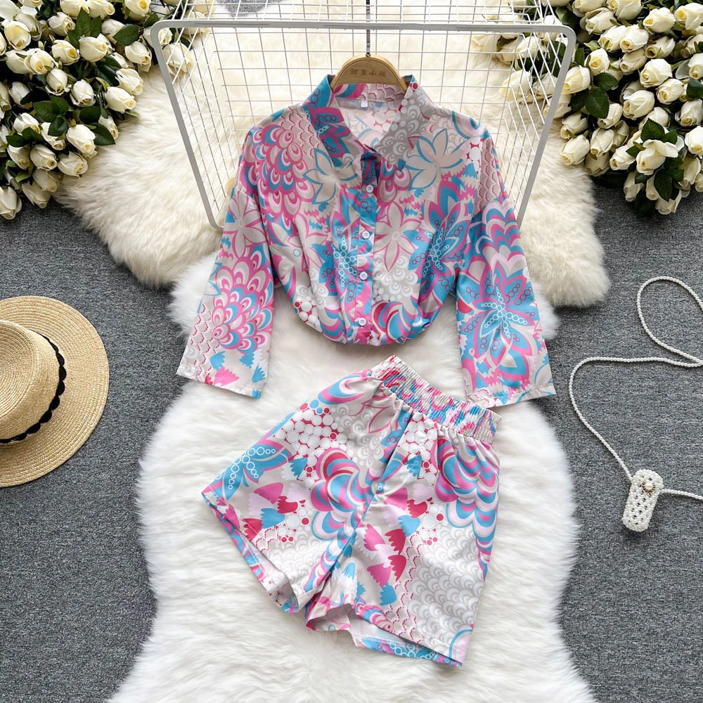

Women Spring Summer Retro Print Loose Lapel Long Sleeve Shirt + High Waist Wide Leg Shorts Two-piece Sets G847