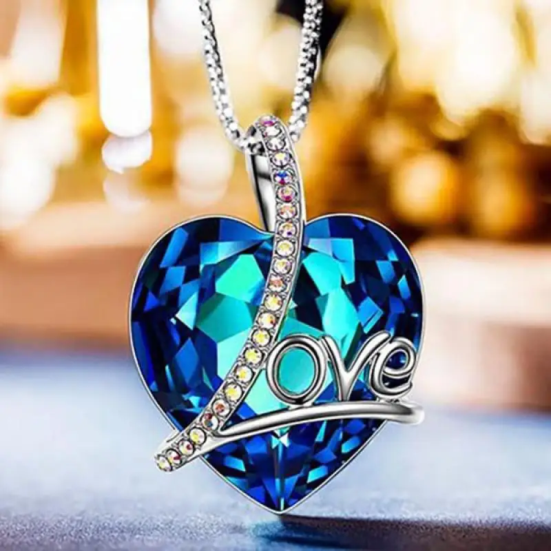 

Fashion Personality Exquisite Heart-Shaped Crystal Necklace Blue Pendant Ladies Sea Heart Necklace for Mother Gift