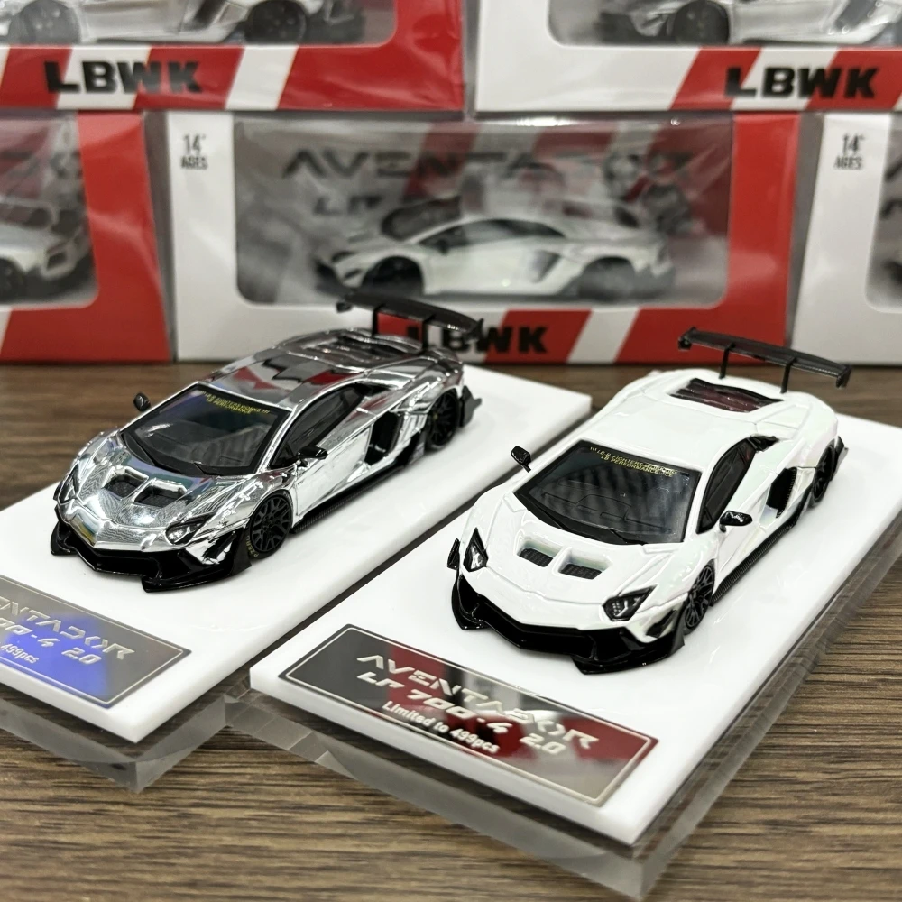 Новинка 2024 в наличии Звездная модель автомобиля 1:64 свобода хождение брикет