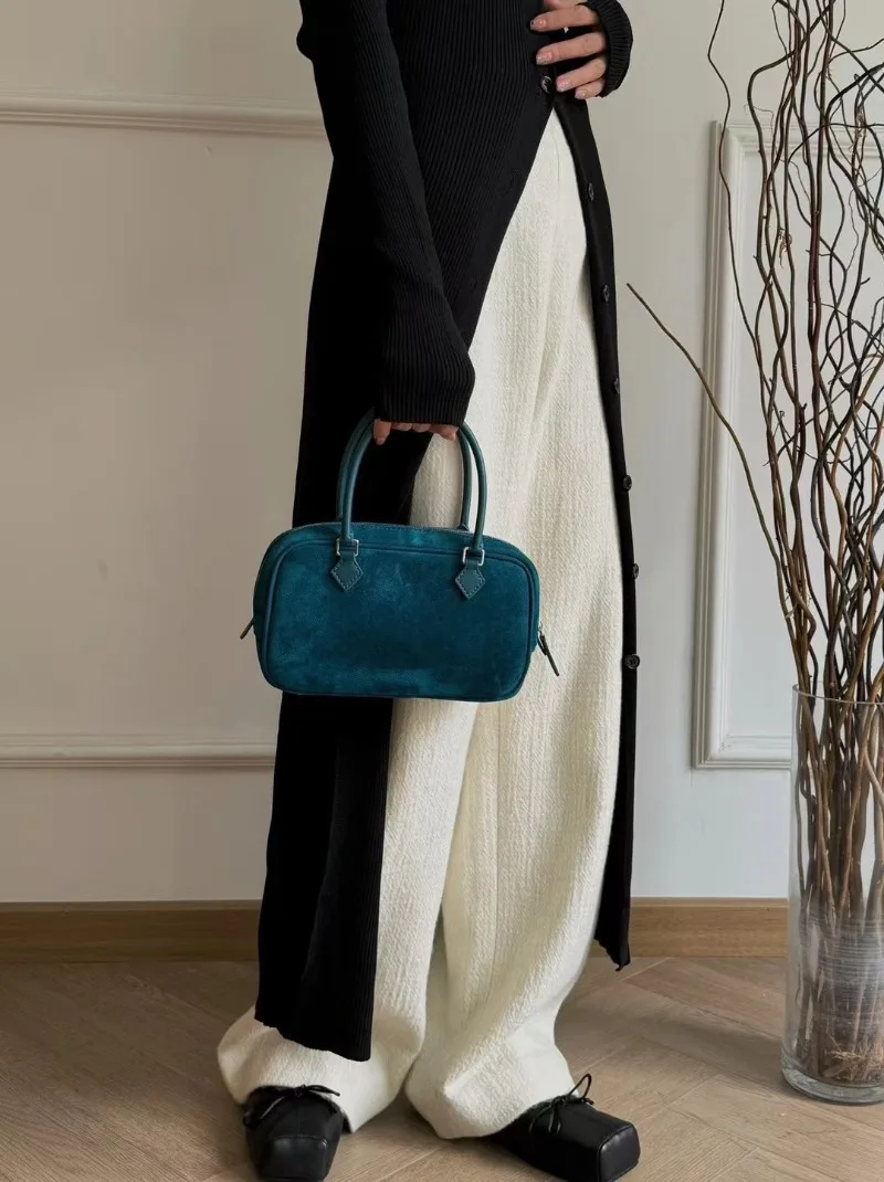 Женская замшевая сумка-клатч Sakihara