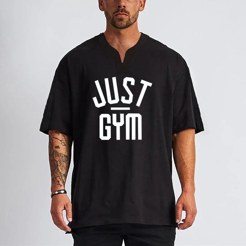 

Футболка мужская свободного кроя с V-образным вырезом и коротким рукавом