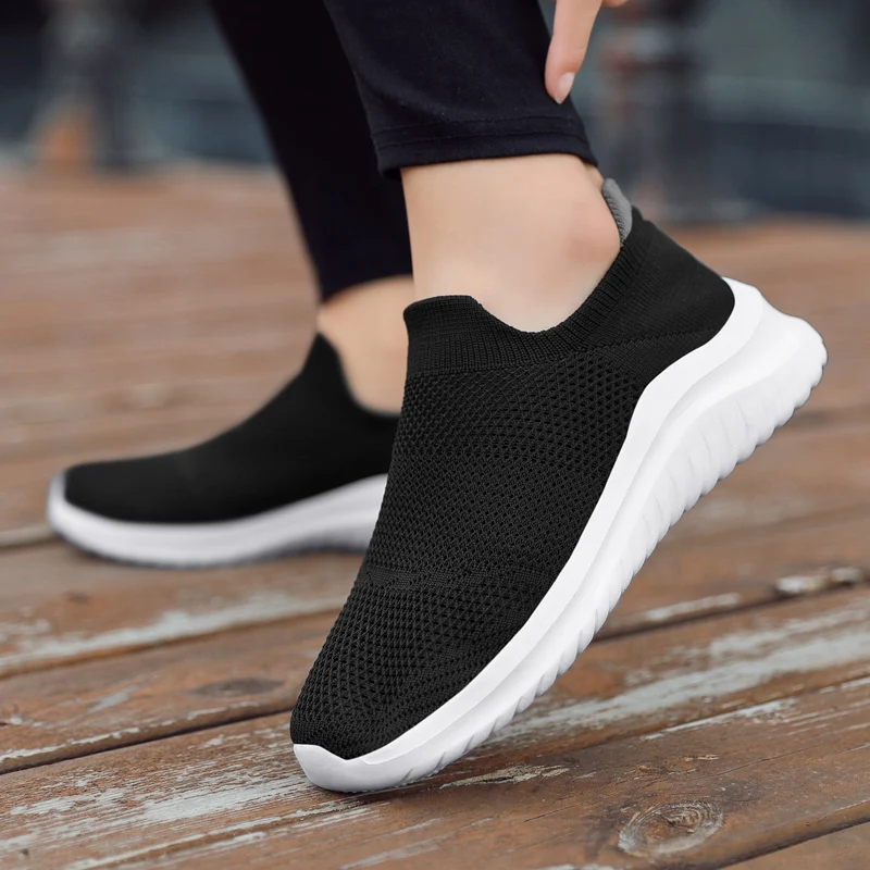 SENAGE High quality Outdoor Super Light Men Sneakers Fashion Breathable Sport Running Shoes Slip-on Unisex Athletic Footwear