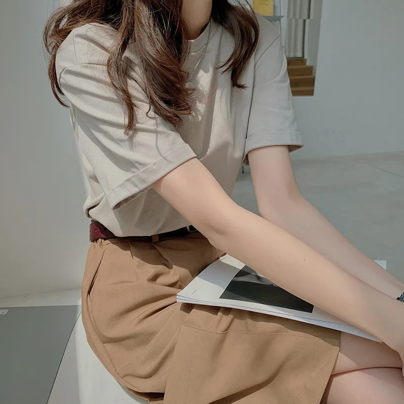 

2021 Summer V Neck Loose Short Sleeve T-shirt Top Women one