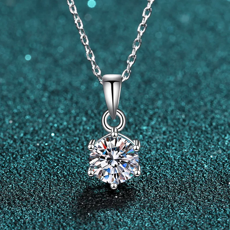 

The 925 Sterling Silver Necklace for Women 1 CT Moissanite Stone Six Claw Pendant Simulation Diamond Clavicle Chain Fine Jewelry