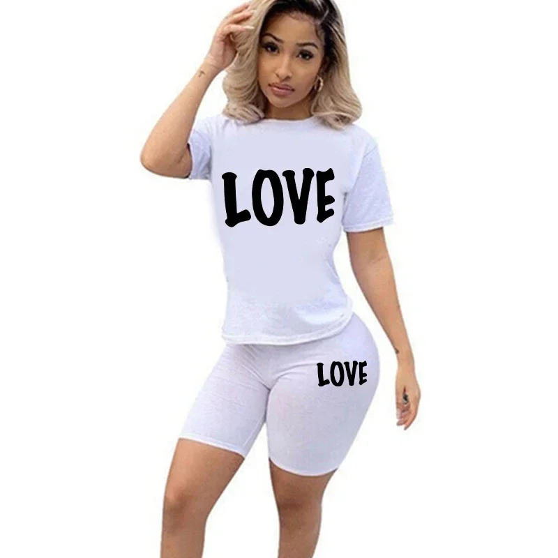 Футболка женская облегающая с круглым вырезом и принтом повседневный комплект